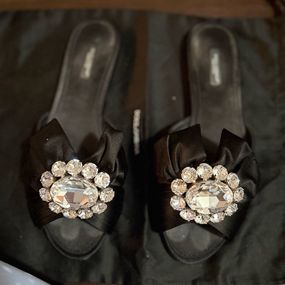 Dolce Gabbana Elegant Black Satin Women's Shoes with Crystal Embellishments
